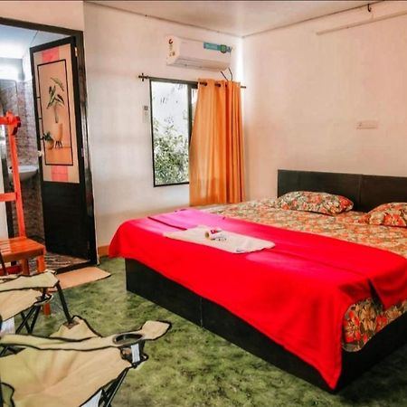 Elara Beach View Homestay Alappuzha Exteriör bild