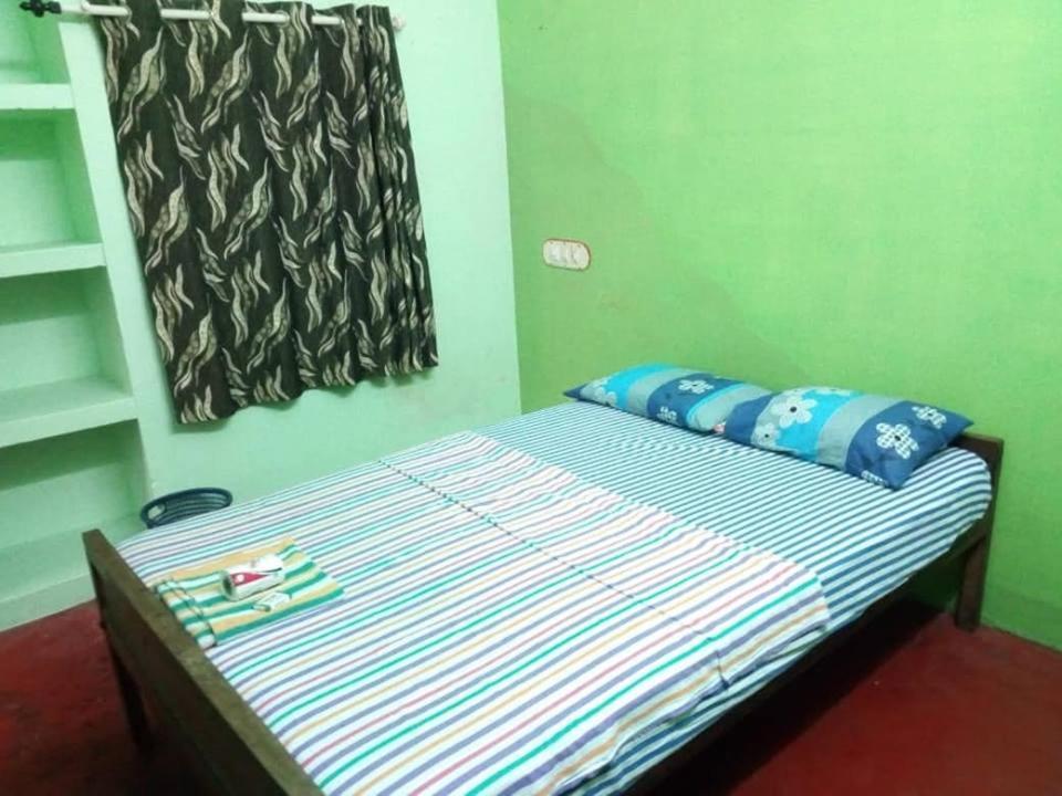 Elara Beach View Homestay Alappuzha Exteriör bild